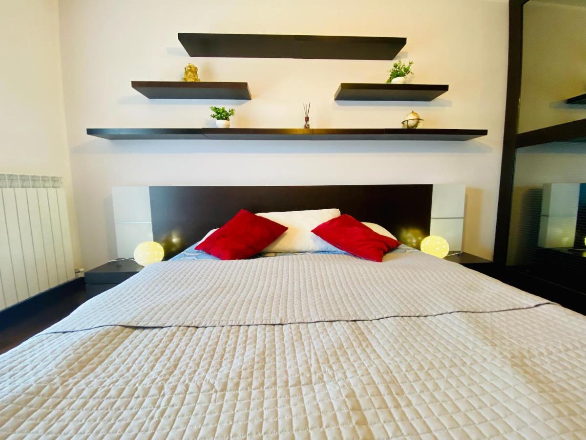 Red House Apartment Monfalcone Bagian luar foto