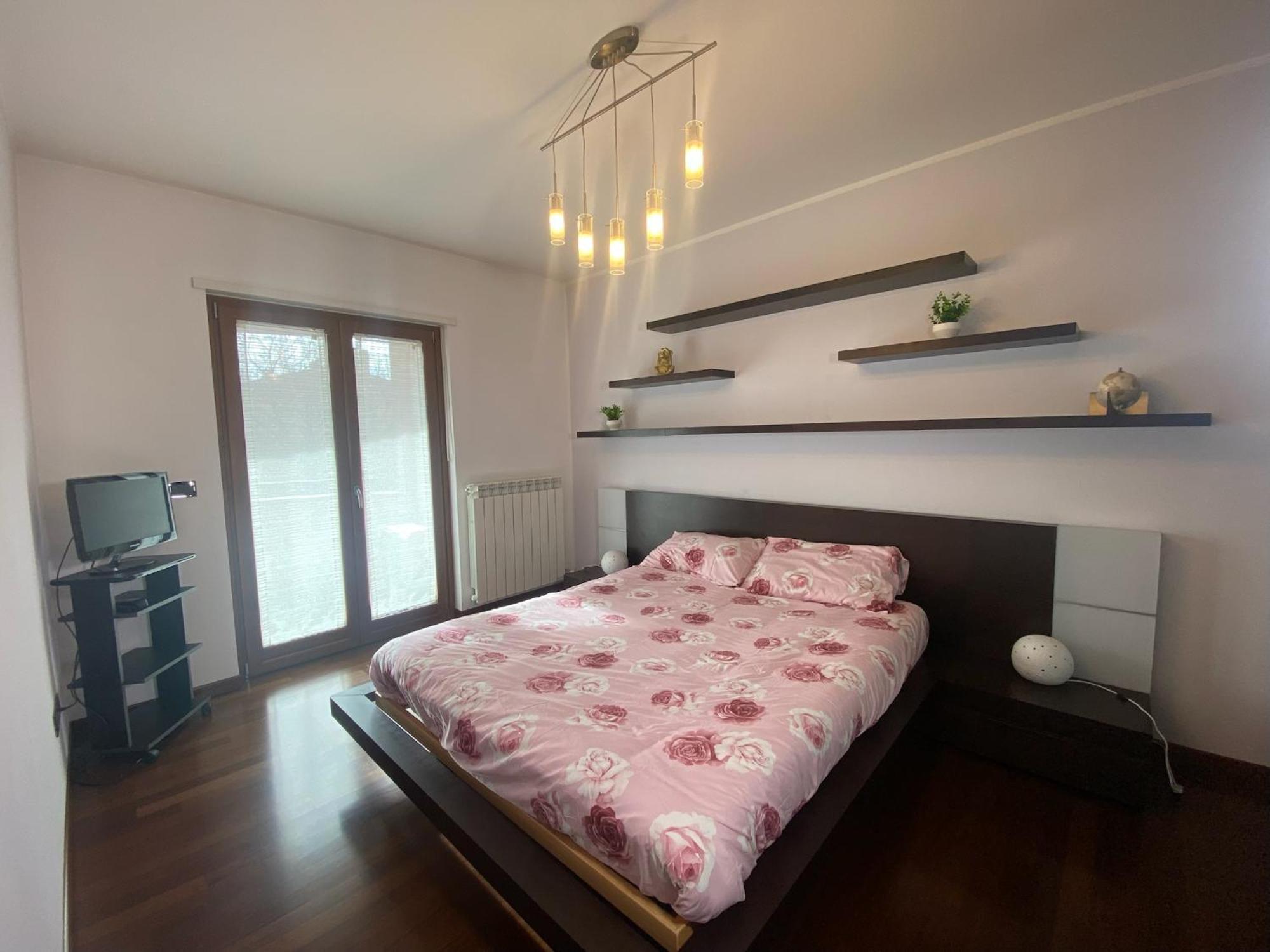 Red House Apartment Monfalcone Bagian luar foto