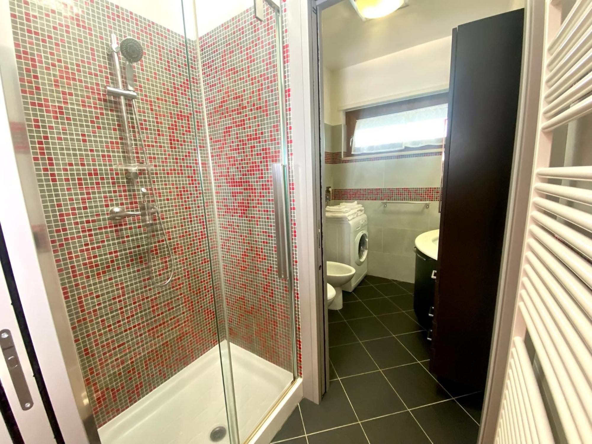 Red House Apartment Monfalcone Bagian luar foto